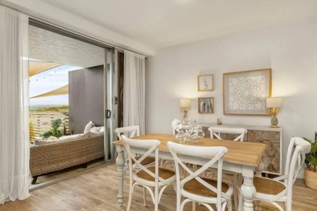 Apartment On The Beach Resort - 3 Bedroom Villa, Steps To Beach, Ocean View Woorim Australia
